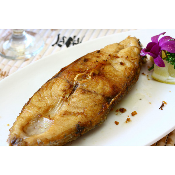 Deep Fried Fish with Garlic